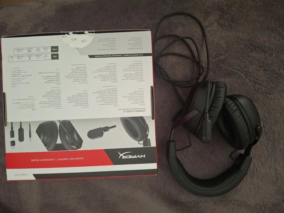 HyperX Cloud III Gaming Headset - Image 2