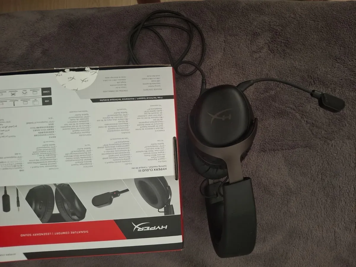 HyperX Cloud III Gaming Headset - Image 1