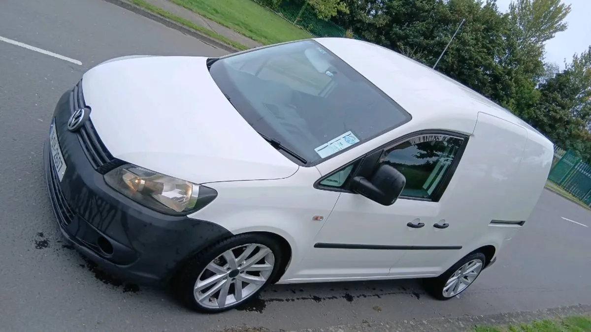 2011 volwagen caddy 1.6 diesel - Image 2