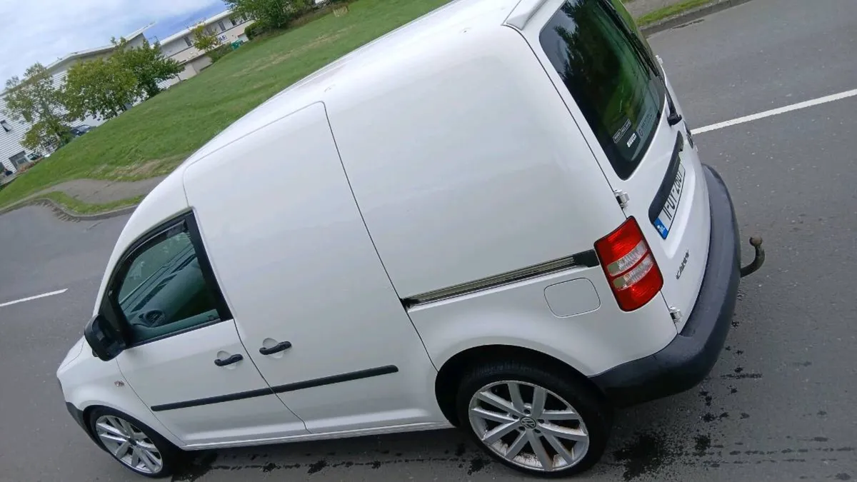 2011 volwagen caddy 1.6 diesel - Image 3