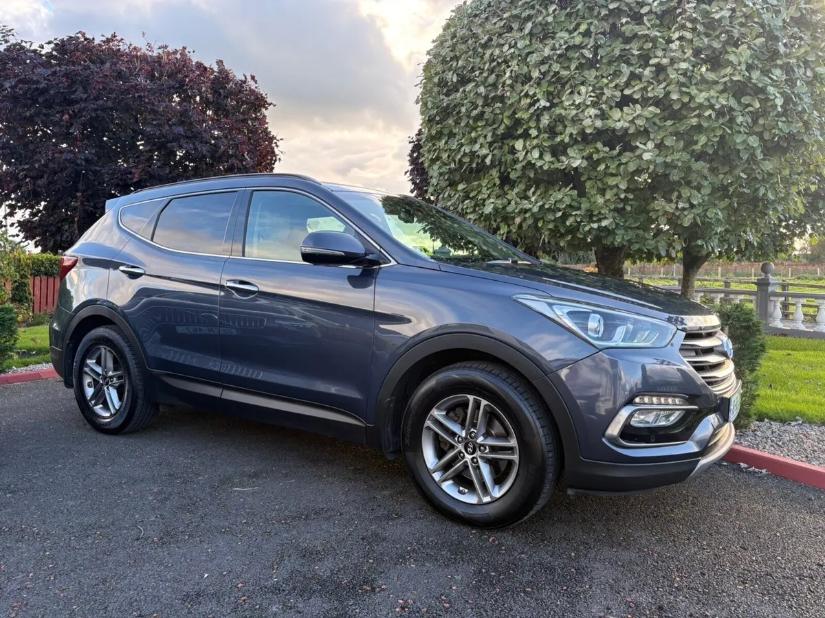 2018 Hyundai Santafe - Image 1