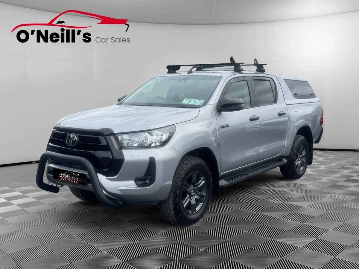 Toyota Hilux 2021 2.8 SR5 NO VAT !!! #472 - Image 3