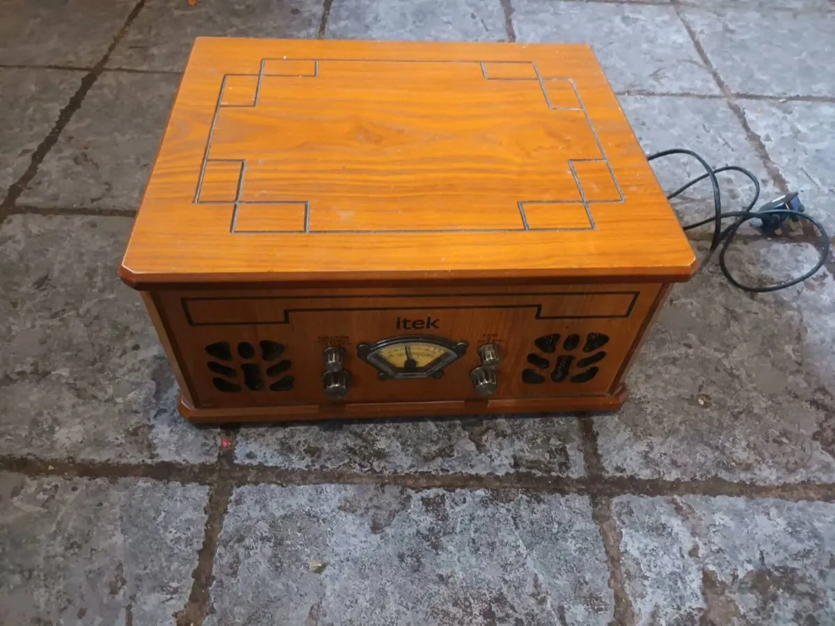 Retro style 4in1 stereo - Image 1