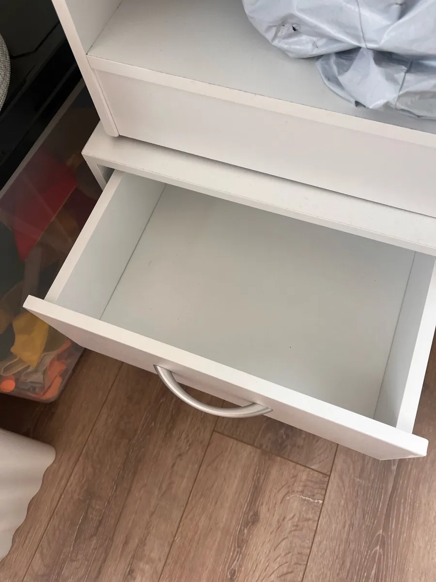 2 white bedside lockers - Image 2