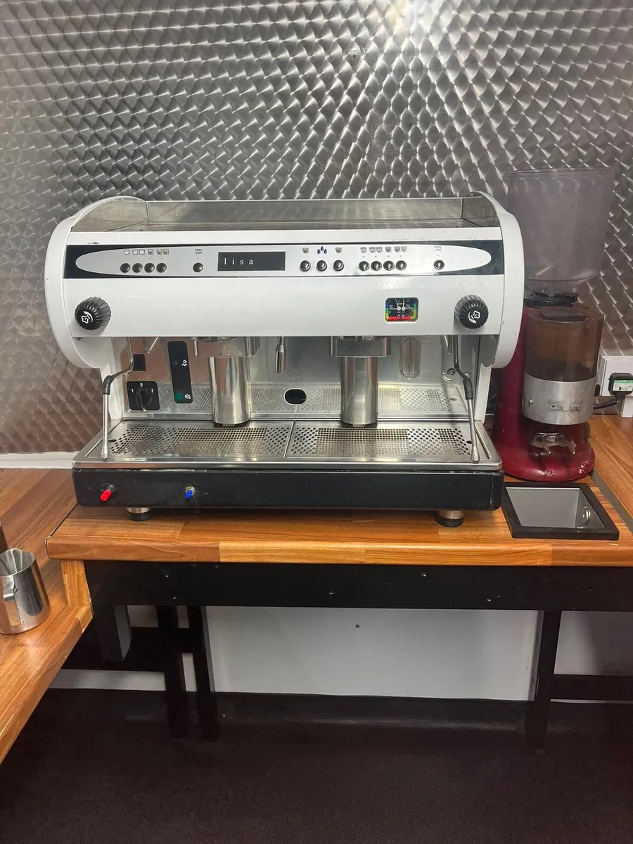 Coffee Trailer Fully Equipped - Image 4