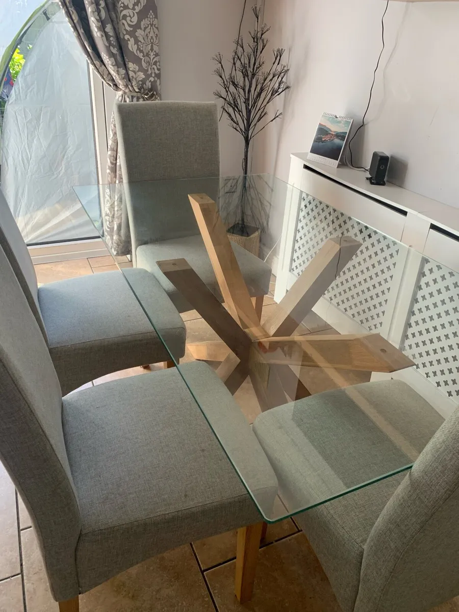 Glass table and 4 chairs - Image 2