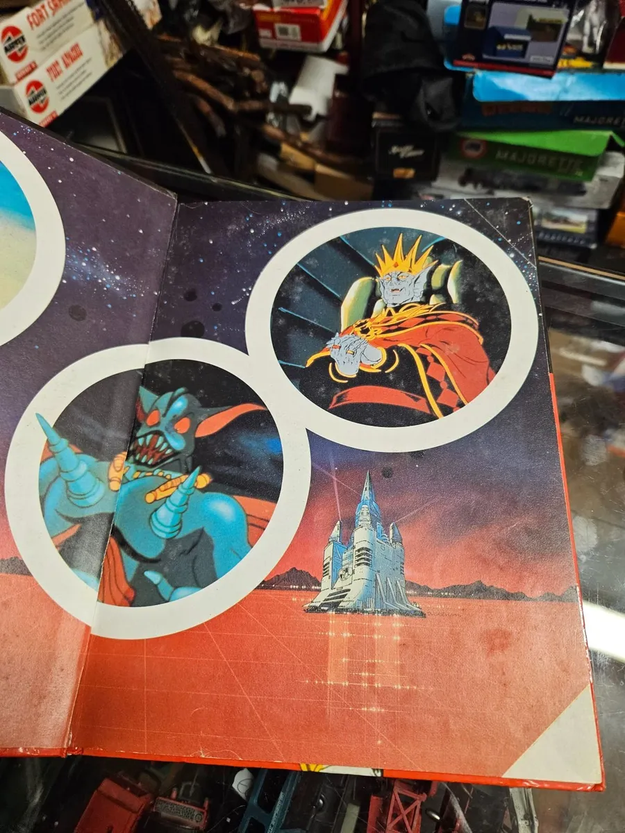 Vintage Voltron Annual - Image 3