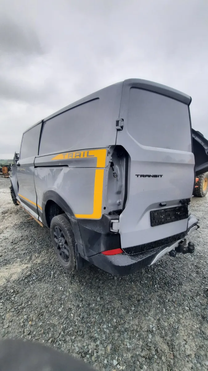 2025 Ford Transit Custom Trail For Dismantling - Image 2