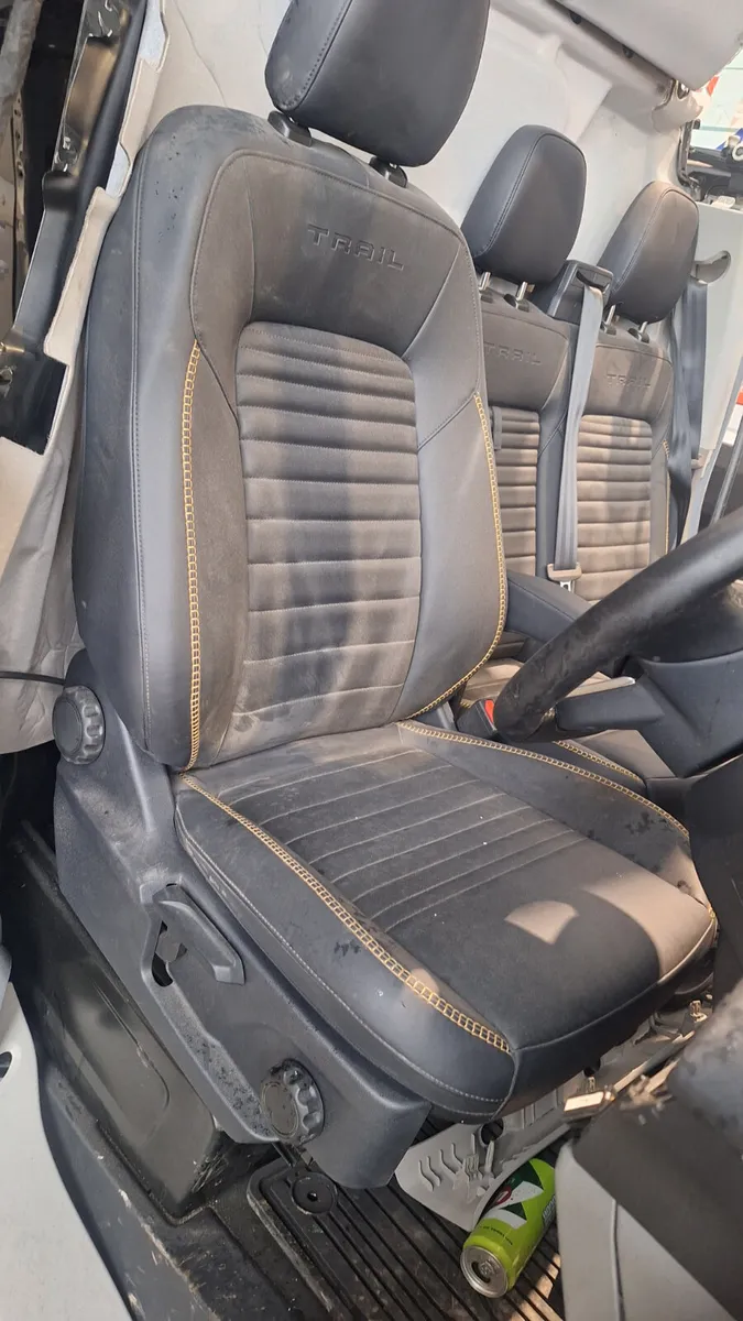 2025 Ford Transit Custom Trail For Dismantling - Image 3