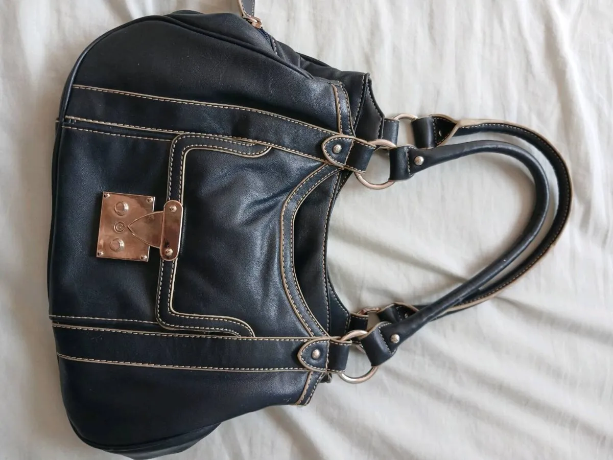 7 ladies bags perfect 50 euro for all - Image 3