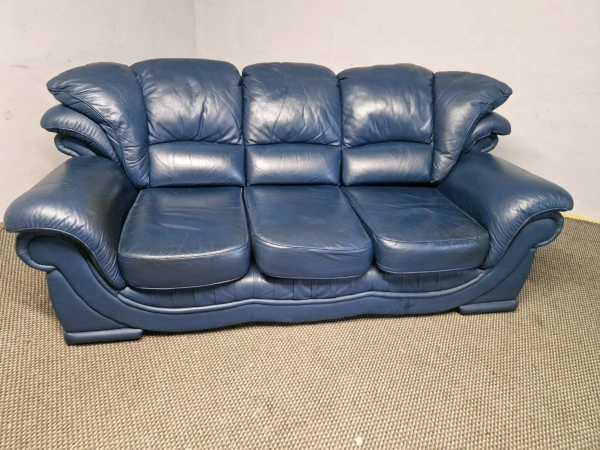 Sofa - Image 3