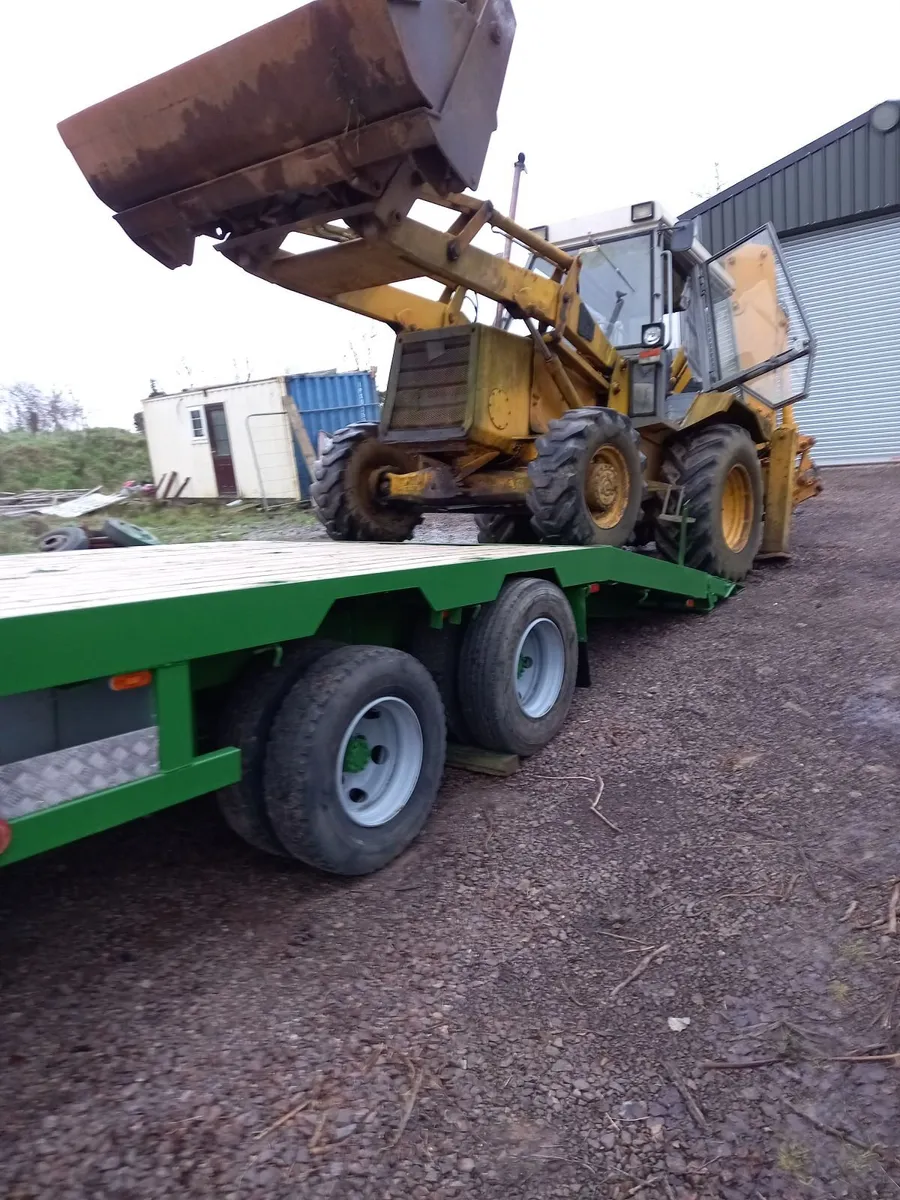 JCB 3CX Excavator - Image 2