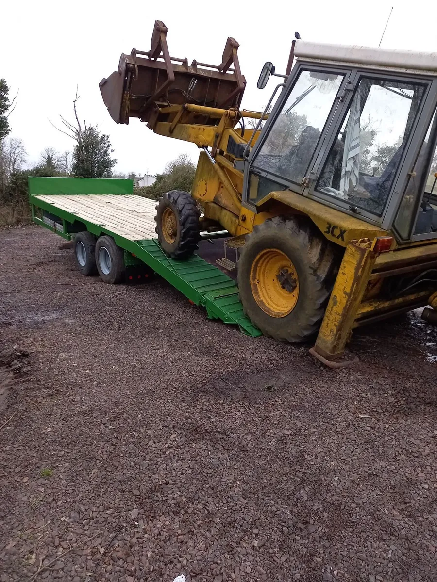 JCB 3CX Excavator - Image 3