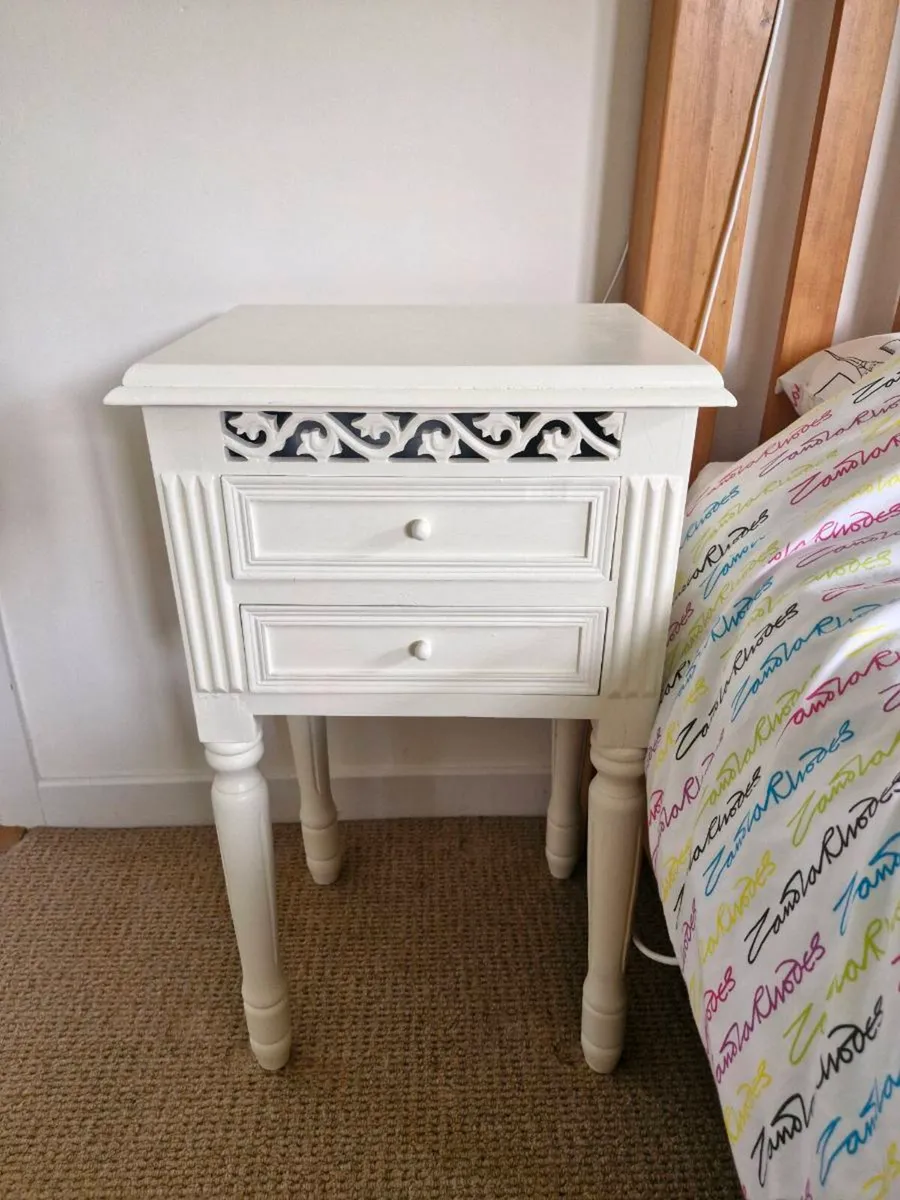 Bedside table x 2 - Image 2