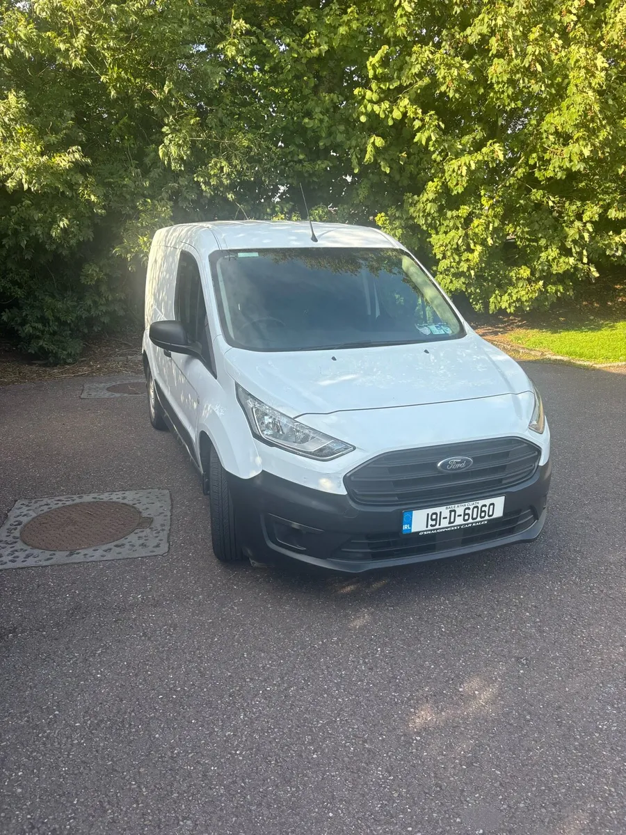 Ford transit connect 2019 - Image 1