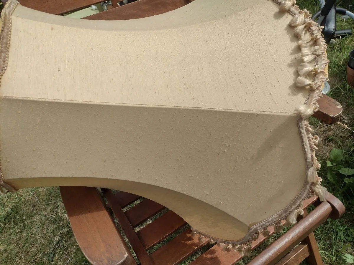 Exlarge beige 1950's floor lamp shade with fringe - Image 1