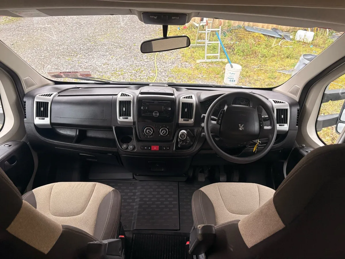 7 berth motorhome 2018 - Image 3