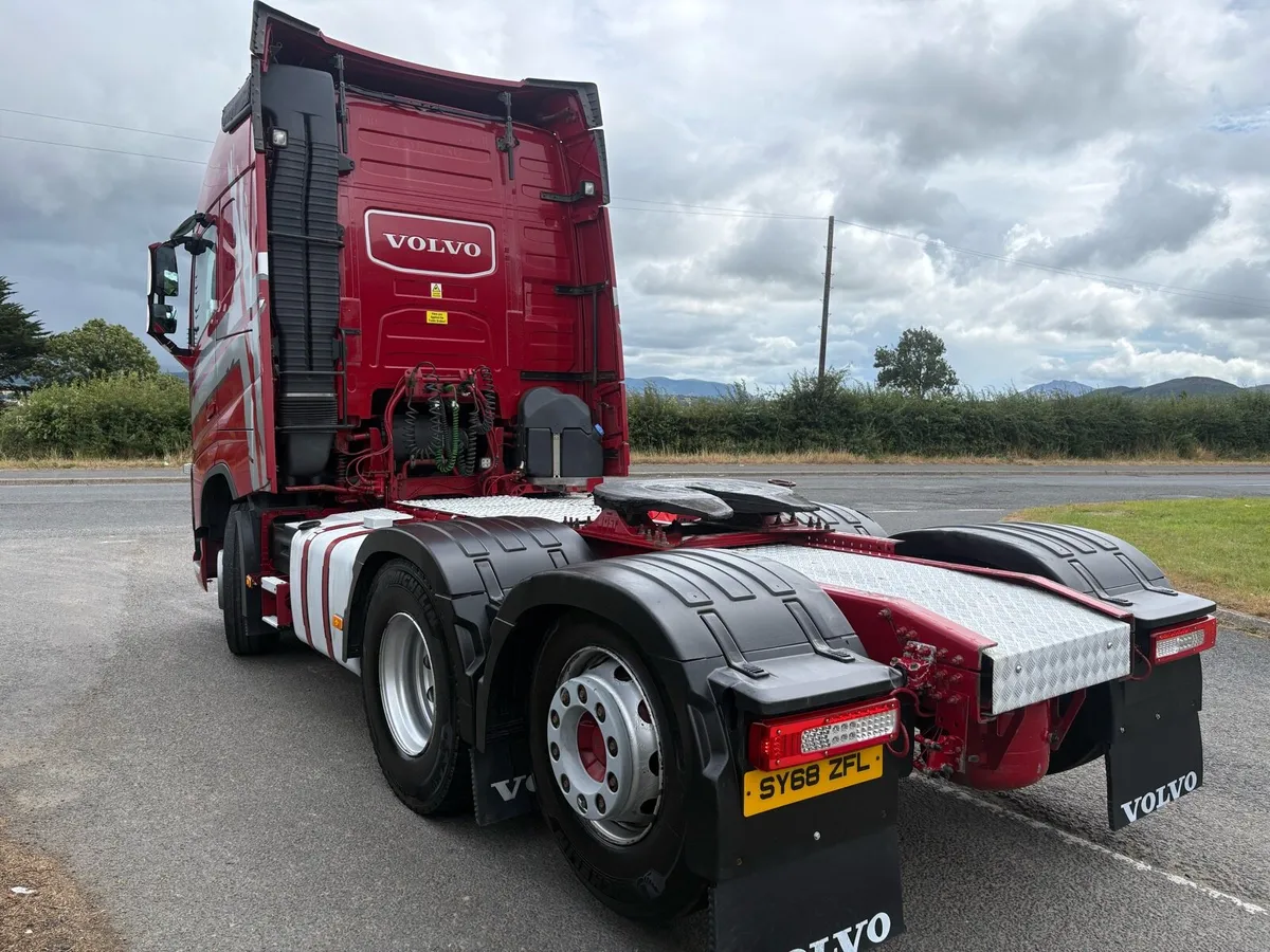 Volvo FH460 Tag Lift - Image 2
