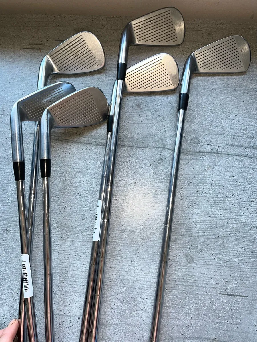 Titleist ap2 716 irons - Image 2