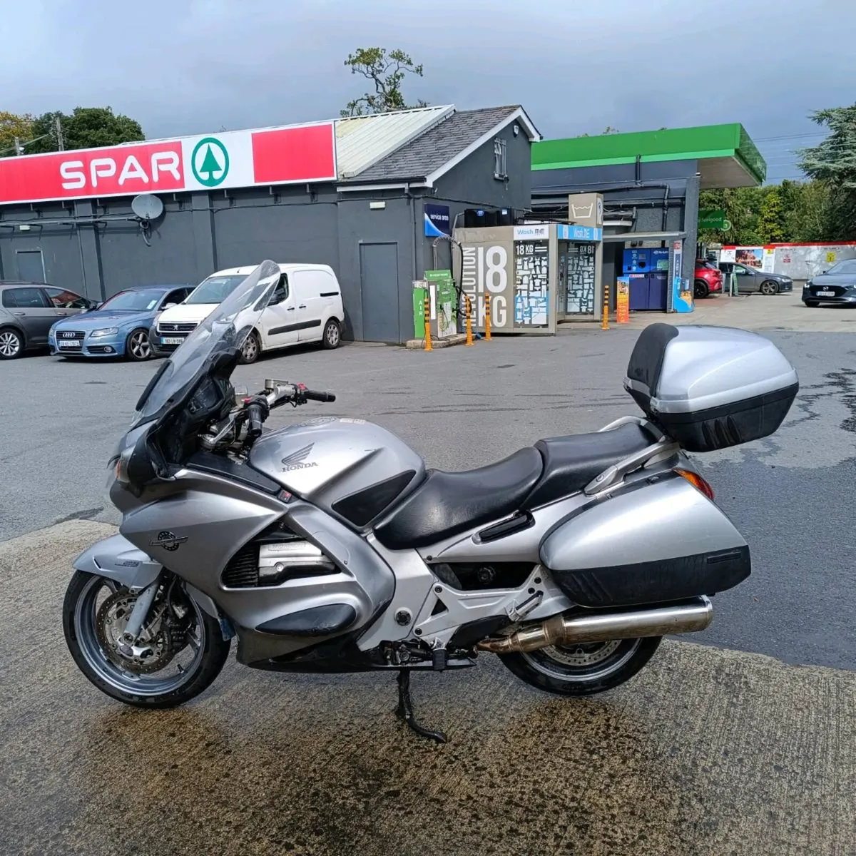 Honda Pan European st 1300 - Image 2