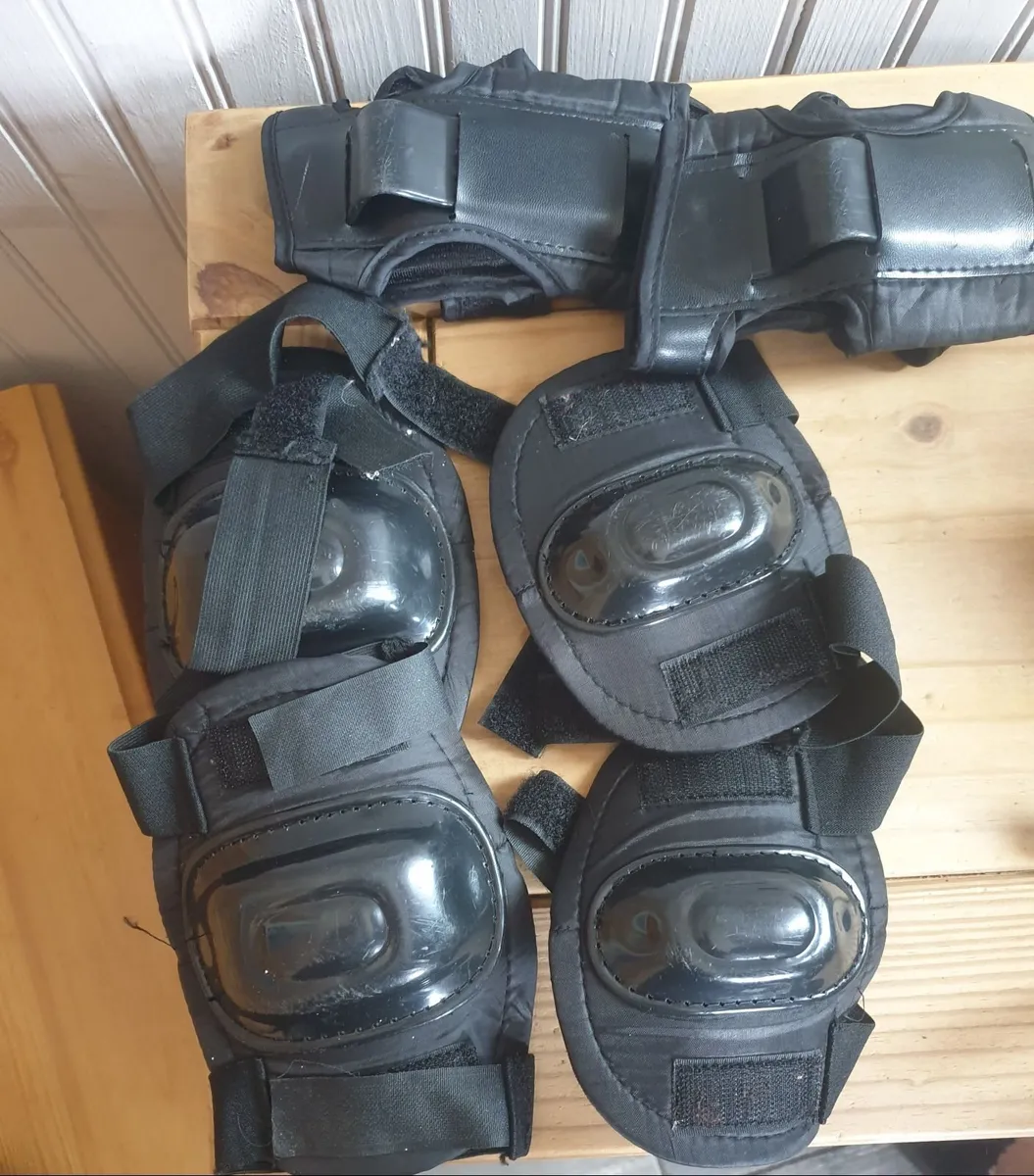 Safety gear knee pads set - Image 4