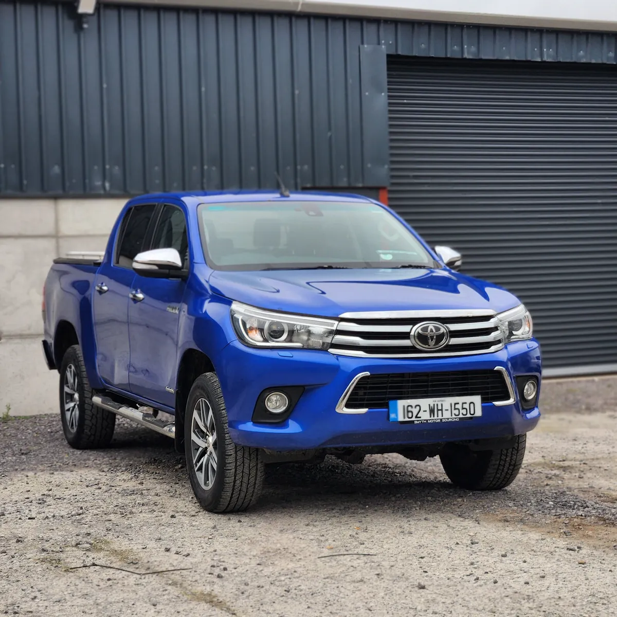 162 Toyota Hilux 2.4 invincible - Image 1
