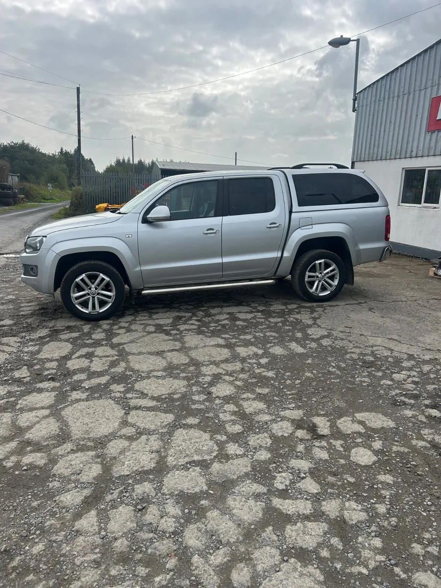 2017 Volkswagen Amarok - Image 4