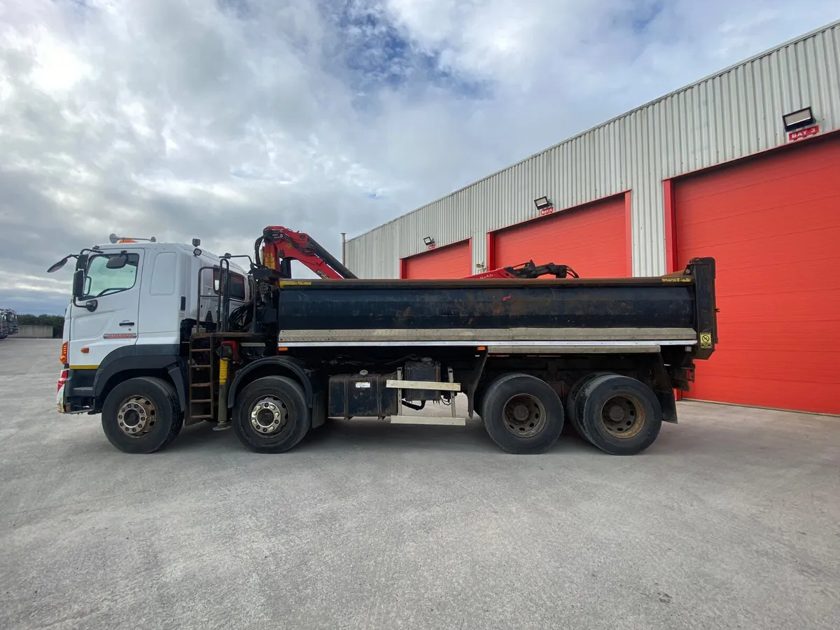 Hino FY1EUKA 8x4 Grab Truck - Image 4