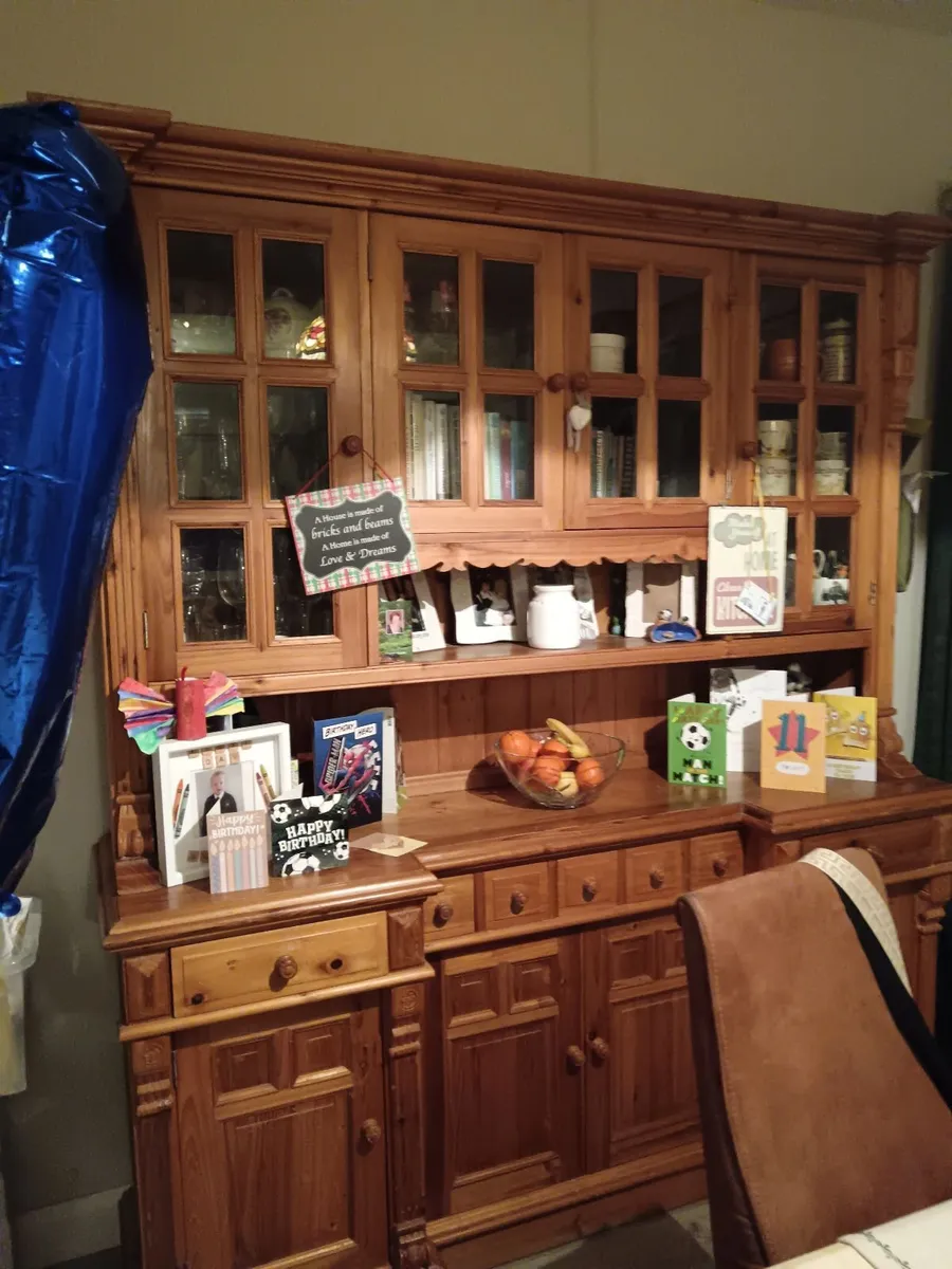 Dresser - Image 2