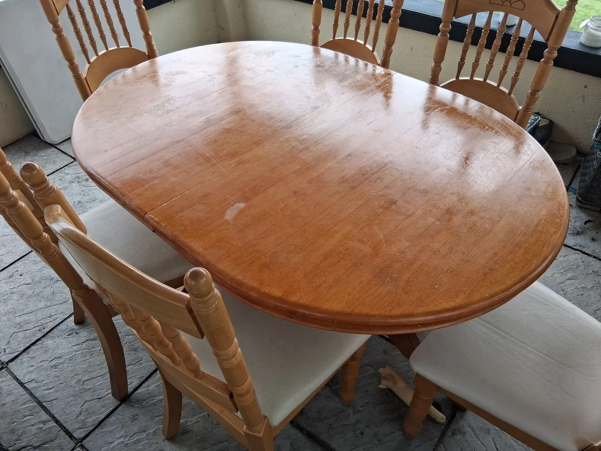 Dining table and chairs - Image 2