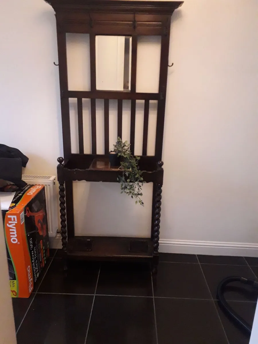 Hallway stand - Image 1