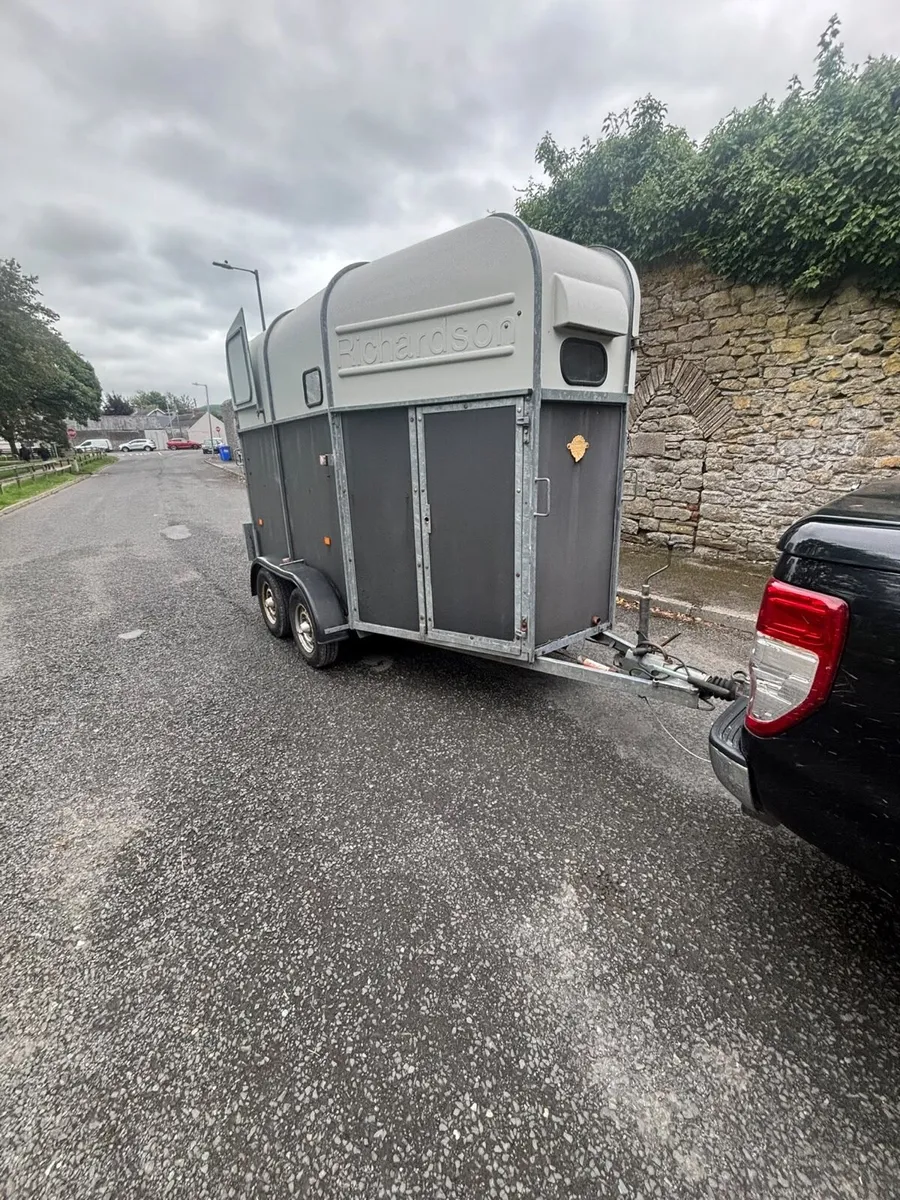 Richardson horse box - Image 1
