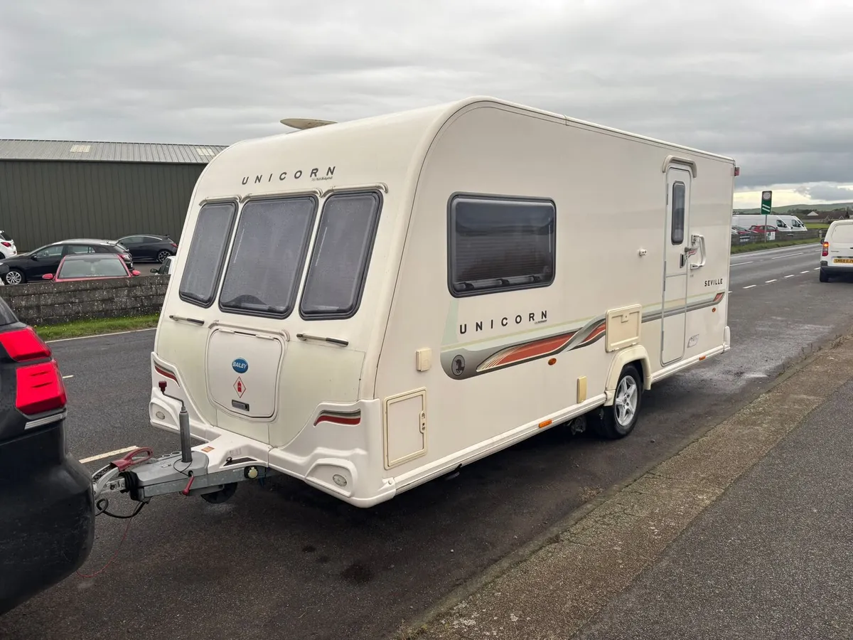 Bailey unicorn 2 berth caravan - Image 1