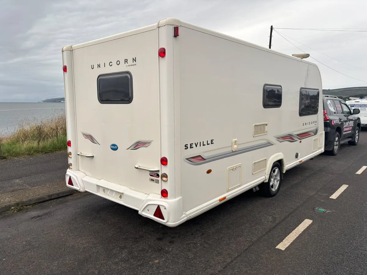 Bailey unicorn 2 berth caravan - Image 4