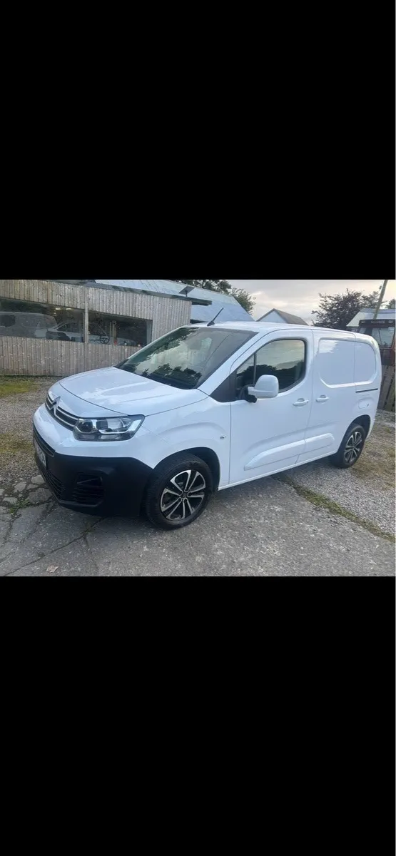 191 Citeron Berlingo (top spec) - Image 3