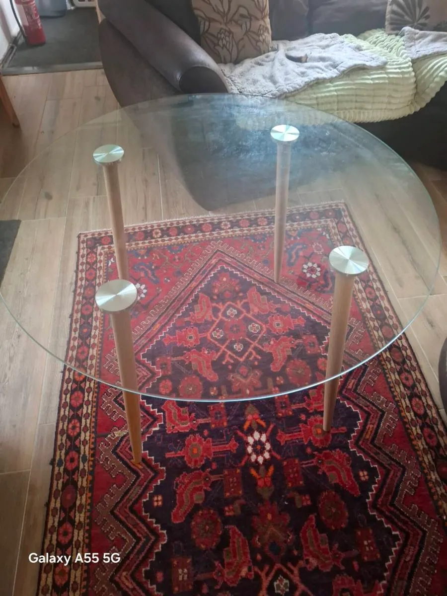 Glass kitchen table - Image 2