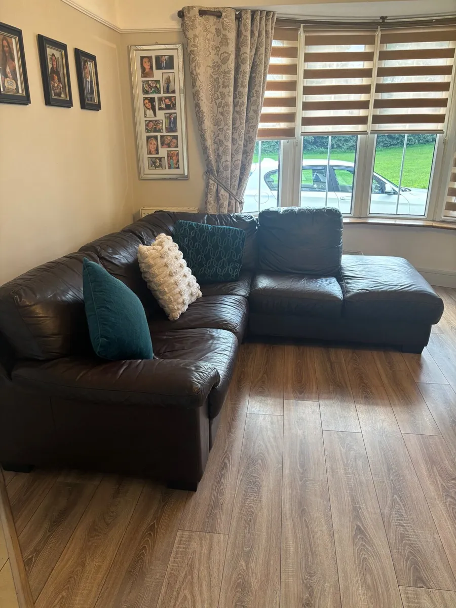 Corner suite  & armchair - Image 2
