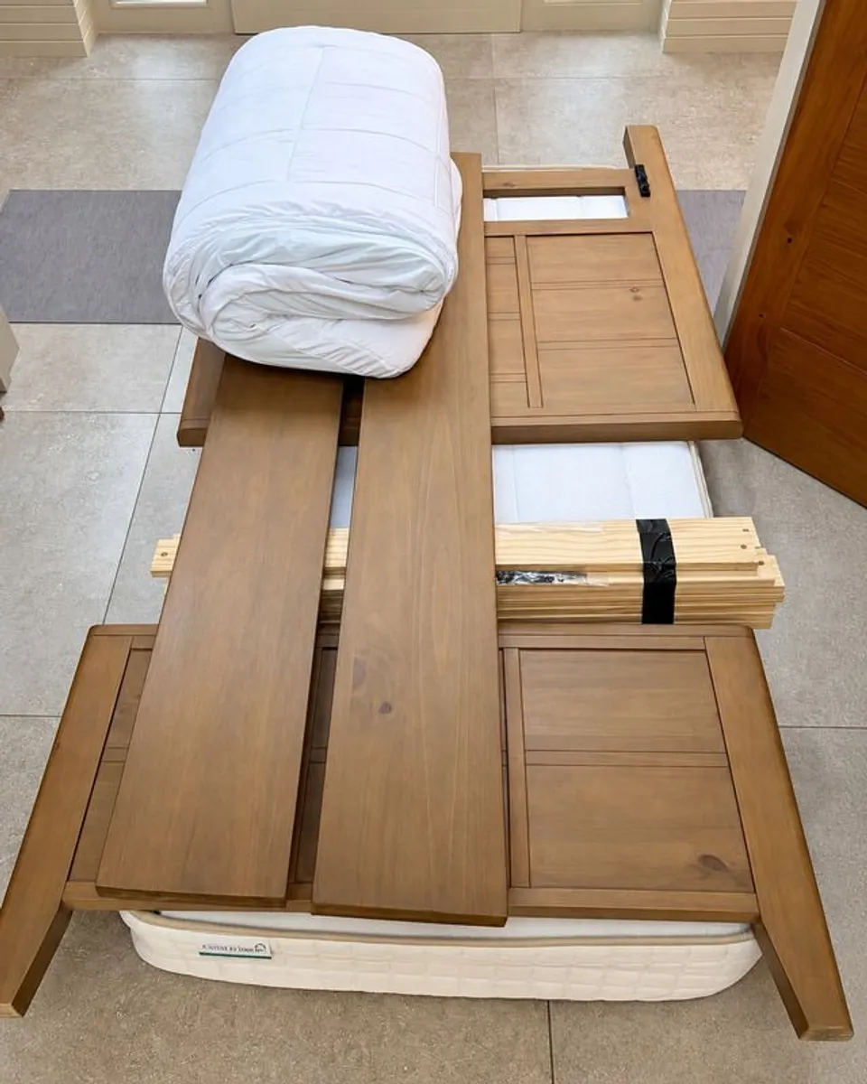 Quality 3ft Oak Single Bed + Mattress + Topper + Duvet | Cost 780 | 450 - Image 3