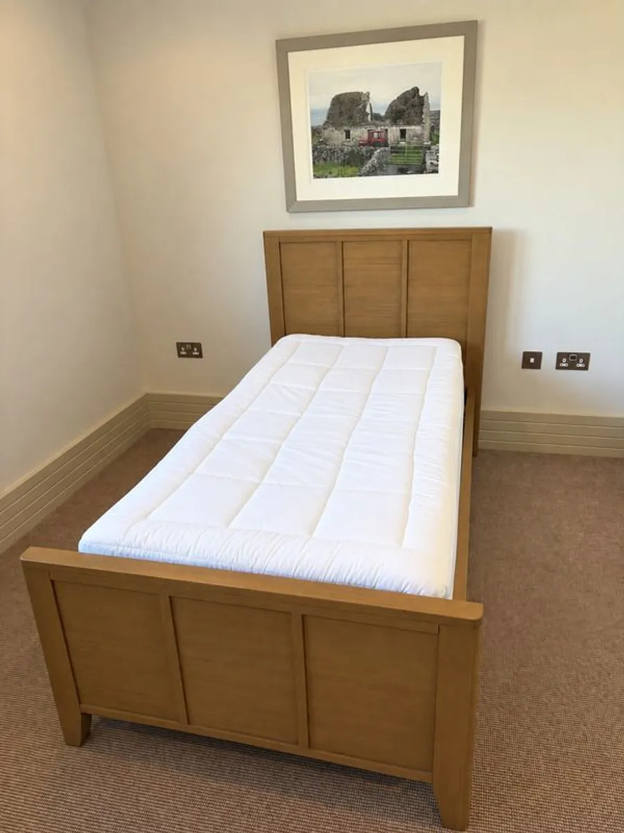 Quality 3ft Oak Single Bed + Mattress + Topper + Duvet | Cost 780 | 450 - Image 1