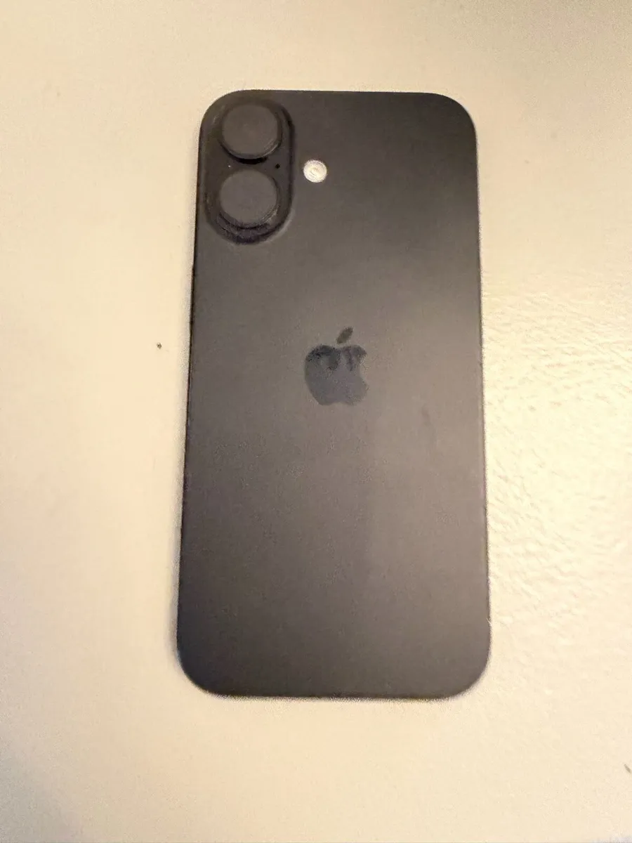 I phone 16 - Image 1