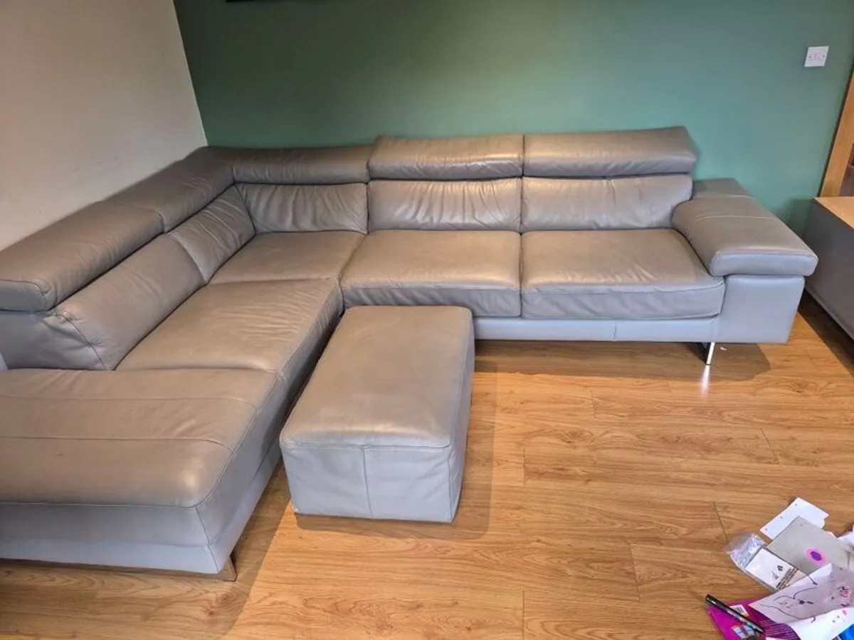 Natuzzi Editions Leather Corner Sofa with footstool - Image 4