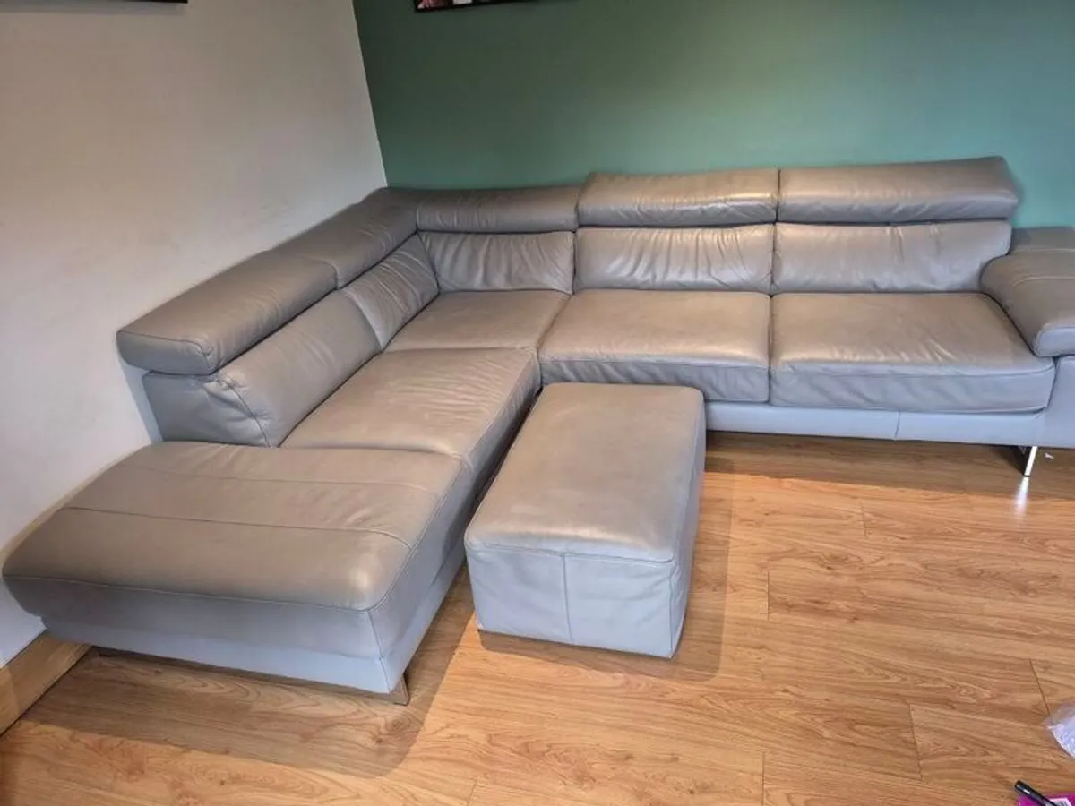 Natuzzi Editions Leather Corner Sofa with footstool - Image 3