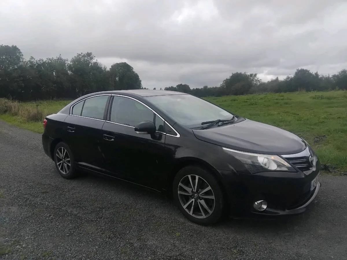 2014 Toyota Avensis Automatic - Image 1