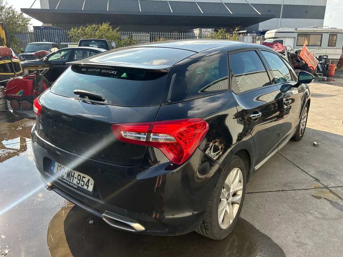 Citreon ds5 hybrid diesel 4x4 - Image 3