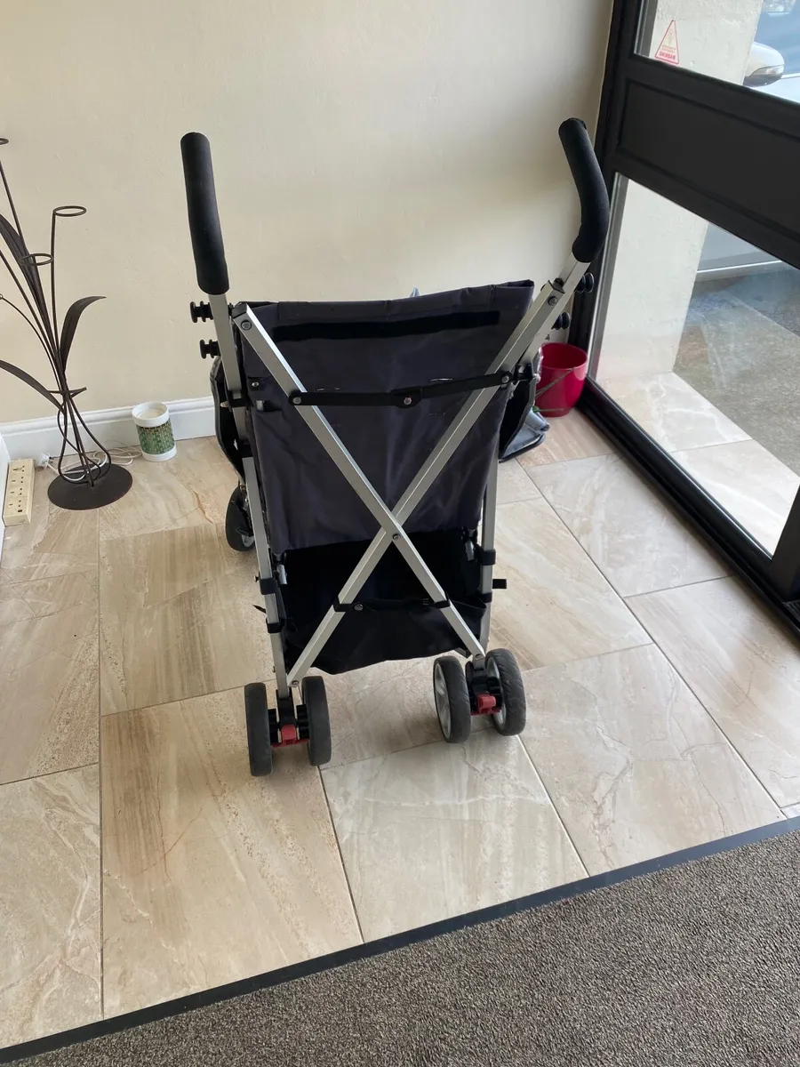 Childs special needs buggy - Image 2