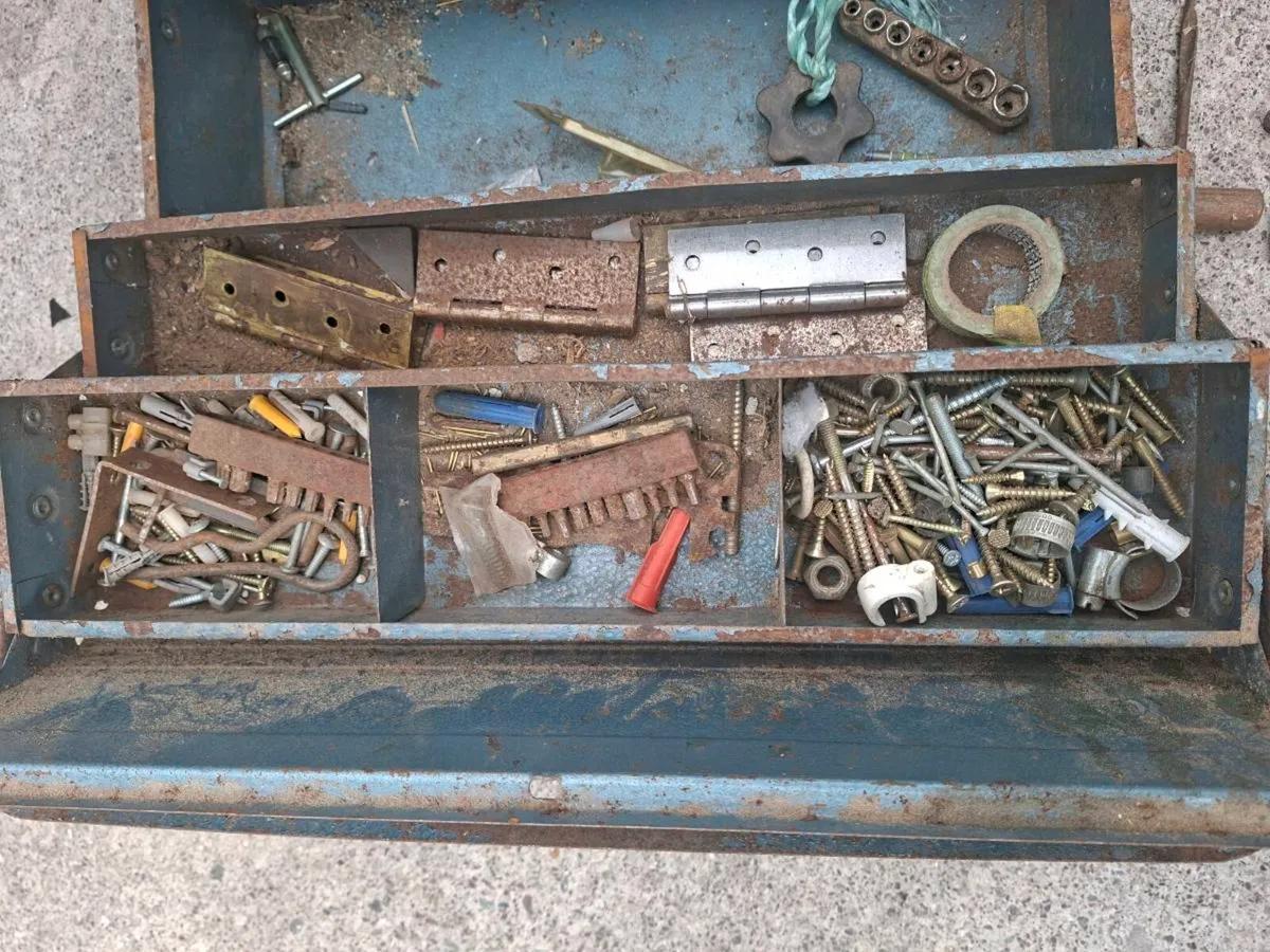 Old Vintage Cantilever Toolbox and Tools - Image 4