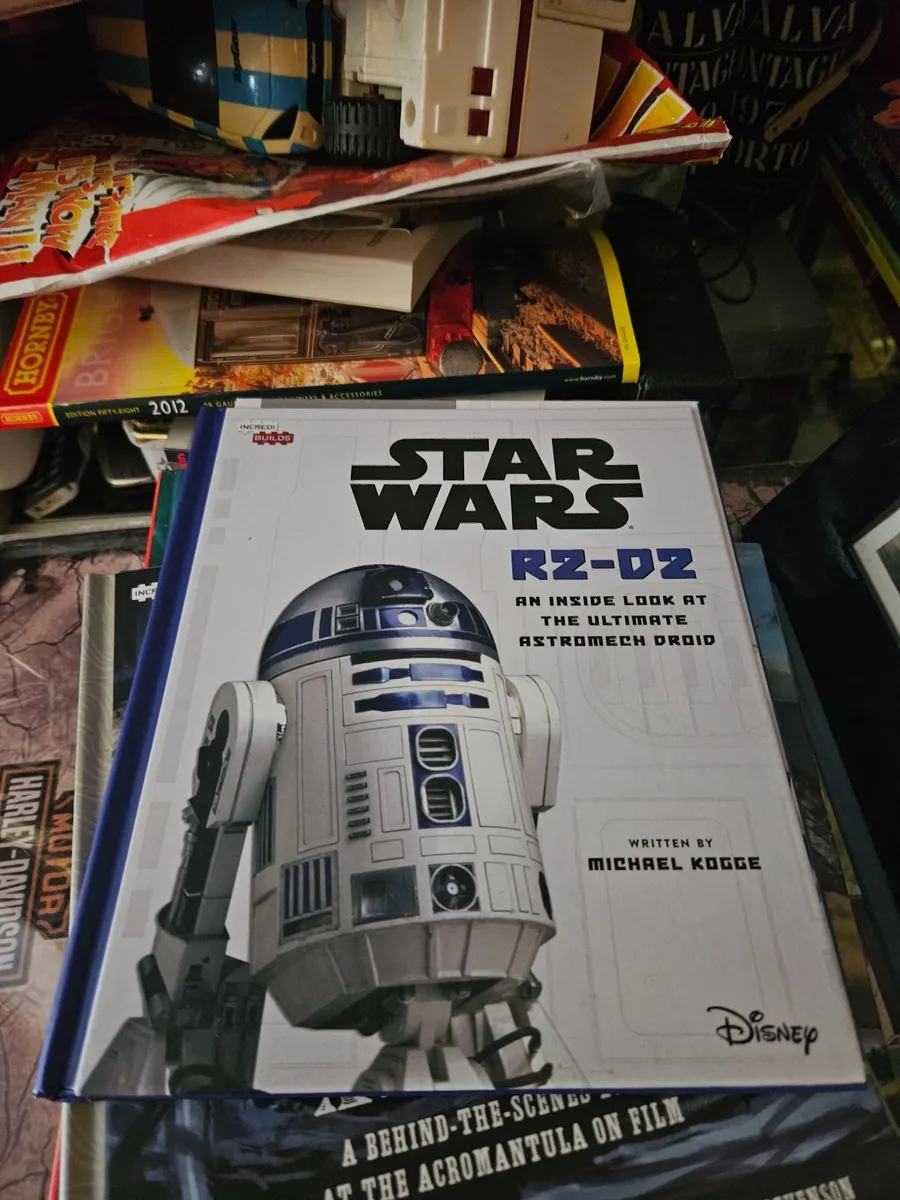 Star Wars R2D2 Book - Image 2