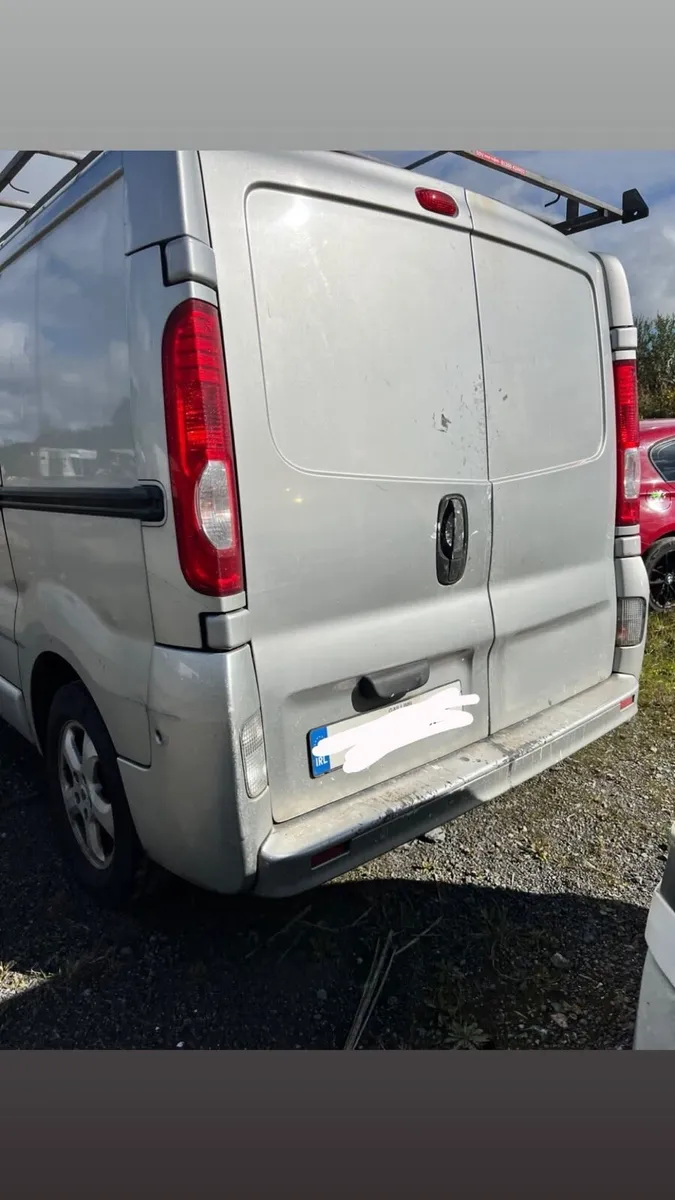 Vivaro breaking - Image 1