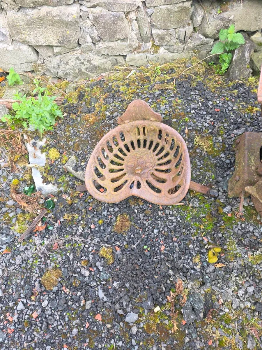vintage seats and pulper - Image 4