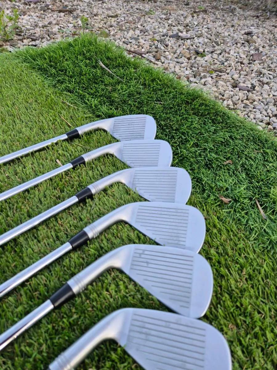 Wilson Staff Forged Irons - Image 1
